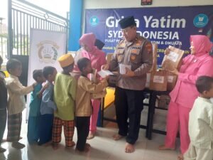 Polsek Gedangan Berbagi Kebahagiaan bersama Anak Yatim