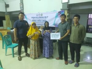 Pemerintah Desa Segoro Madu Bagikan BLT Tahap IV dari Dana Desa 2024