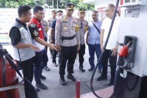 Polres Situbondo Sidak SPBU, Pastikan Stok dan Takaran BBM Aman Jelang Idul Fitri