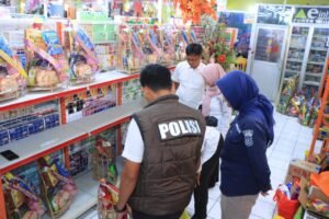 Jelang Lebaran Satgas Pangan Ngawi Cek Bahan Pangan di Sejumlah Supermarket dan Pasar