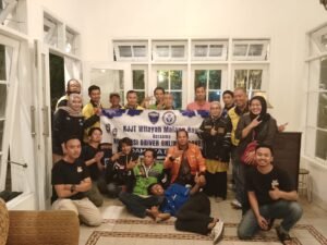 Indahnya Berbagi, KJJT Dan Koperasi Driver Online Bersama Ngalam Kompak Berbagi Ribuan Takjil.