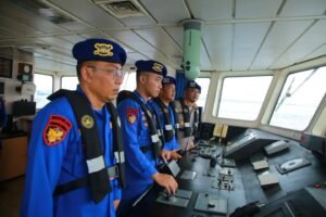 Optimalkan Patroli Perairan Ditpolairud Polda Jatim Dukung Kelancaran Arus Mudik Pada Ops Ketupat Semeru 2024 