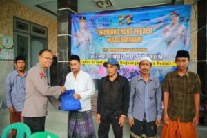Harkamtibmas, Ditpolairud Polda Jatim Gelar Program Sambang Nusa Presisi di Pulau Mandangin Sampang