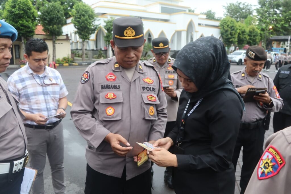 Bidpropam Polda Jatim Gelar Pembinaan Etika Profesi Polri Kepada Personil Polres Pasuruan
