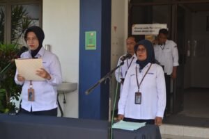 DAMRI Cab surabaya adakan upacara hari kebangkitan nasional