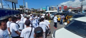 Bersama Polisi Jaga Jalur Penyeberangan di Pelabuhan Rakyat Pokmas Kelautan Banyuwangi Dukung WWF ke -10 
