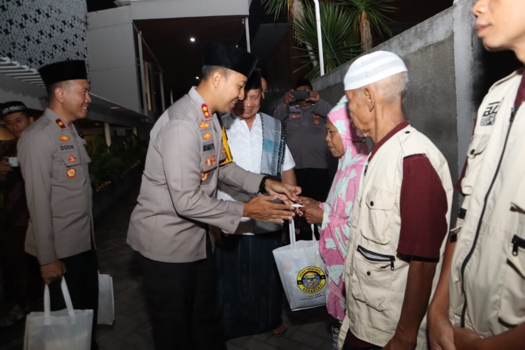 Safari Sholat Subuh di Masjid Al Khalid, Kapolres Kediri Kota Sampaikan Pesan Kamtibmas