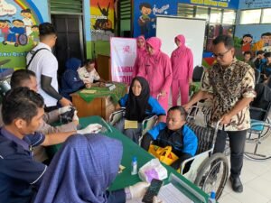Menjelang Hari Bhayangkara Ke-78, Polres Pasuruan Gelar Bakti Sosial Dan Pengobatan Gratis Untuk Kaum Disabilitas
