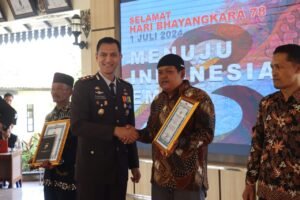 Bantu Kinerja Polri, 3 Warga Magetan Diganjar Penghargaan di Hari Bhayangkara ke-78