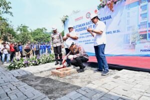 Kapolri Laksanakan Peletakan Batu Pertama Pembangunan Gedung Pusdiklat SPSI di Kawasan Jatiluhur Kab. Purwakarta