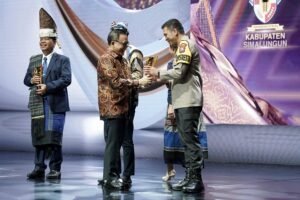 Tingkatkan Inovasi Digital Layanan Publik, Kapolresta Sidoarjo Terima Penghargaan Pemimpin Daerah Awards 2024