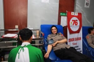 Bantu Stok Darah di PMI, Polwan Polres Kediri Kota Gelar Kegiatan Donor Darah