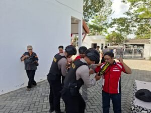 Polres Blitar Sterilisasi Kantor KPU Jelang Pendaftaran Paslon di Pilkada 2024
