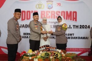 Rayakan HUT Polwan ke-76, Polres Pasuruan Santuni Anak Yatim dan Berdoa Bersama untuk Pemilu Aman