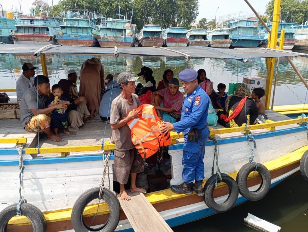 Polres Probolinggo Tingkatkan Patroli Laut Dukung KTT IAF ke-2 di Bali