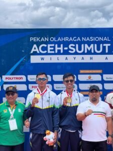 Denri Maulidzar Borong Tiga Emas Lewat Cabor Dayung Rowing di PON XXI Aceh Sumut