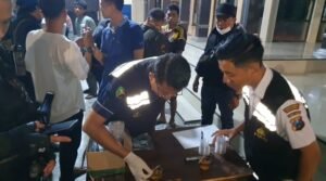 Operasi Tumpas Narkoba Semeru 2024, Polres Tanjungperak Amankan 24 Orang di Jl. Kunti Surabaya