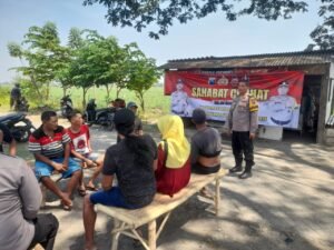 Wujudkan Pilkada Damai, Polsek Prambon Gelar Sahabat Curhat