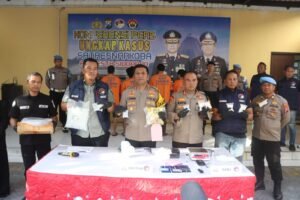 Polresta Sidoarjo Tangkap Empat Bandar Narkoba dengan Barang Bukti Sabu 1,5 Kg dan Ekstasi 240 Butir