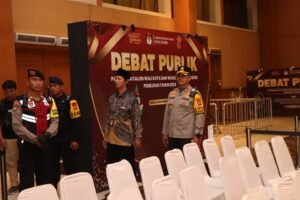 Polres Kediri Kota Terjunkan Ratusan Personel, Debat Pamungkas Pilkada 2024 Berlangsung Kondusif