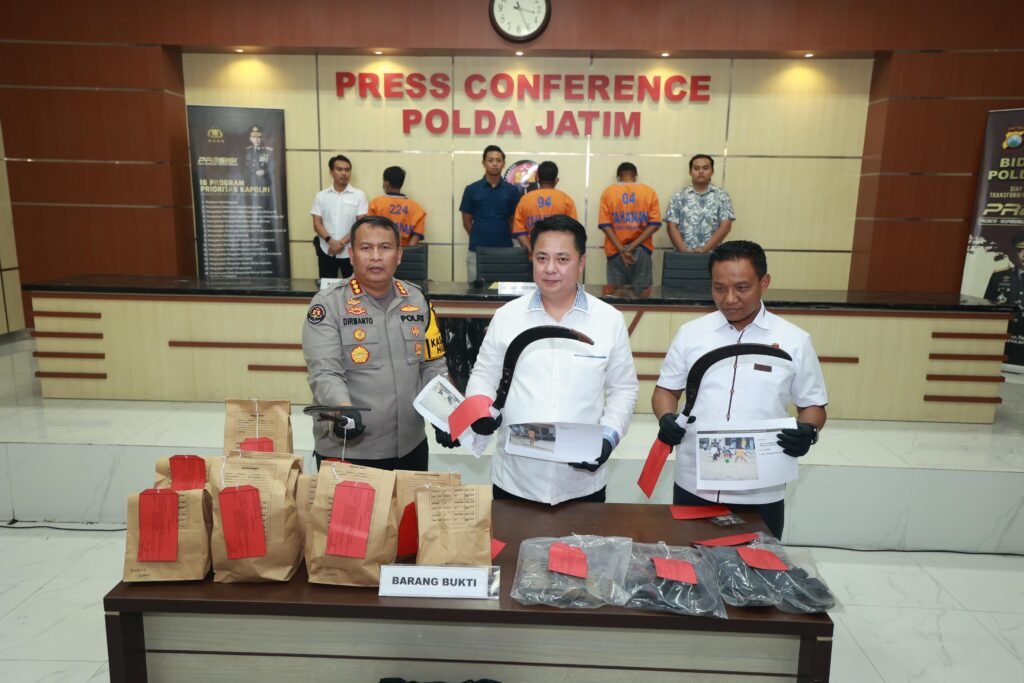 Polda Jatim Amankan 3 Tersangka Pastikan Motif Carok di Sampang Tidak Terkait Pilkada