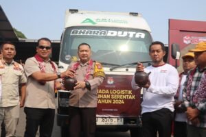 Pemberangkatan pendistribusi Logistik Kabupaten Pasuruan berjalan aman.    