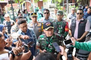Forkopimda Kota Mojokerto Patroli Tinjau TPS, Ajak Masyarakat Aktif Gunakan Hak Pilihnya