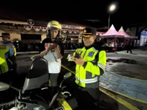 Minggu Dini Hari, Polres Kediri Kota Kembali Gelar Razia KRYD dan Cipta Kondisi di Depan Mako Satlantas