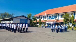Upacara Hari Bela Negara ke-76 di Lingkungan Perum Damri Surabaya: Gelorakan Bela Negara untuk Indonesia Maju