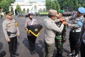 Kapolres Pasuruan Pimpin Apel Gelar Pasukan Operasi Lilin Semeru 2024