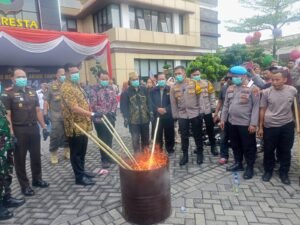 Rilis Akhir Tahun 2024: Polresta Sidoarjo Musnahkan Barang Bukti.