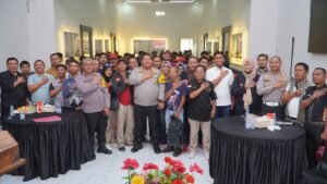 Ngopi Bersama Awak Media, Kapolres Pasuruan Tegaskan Keterbukaan Informasi