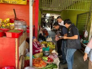 Polisi Bersama TPID Kabupaten Bojonegoro Sidak Pasar Tradisoinal Jelang Ramadhan