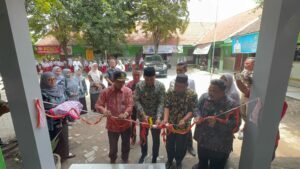 Plt Bupati Subandi Sidak SDN Sidomojo, Minta Perbaikan Sekolah Lebih Optimal