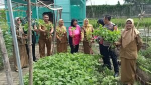 Forkopimca Buduran dan Ranting Bhayangkari Perkuat Ketahanan Pangan, Pekarangan Pangan Lestari