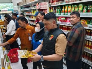 Sidak Pasar Satgas Pangan Polres Nganjuk Pastikan Ketersediaan Bapokting Aman Jelang Idul Fitri