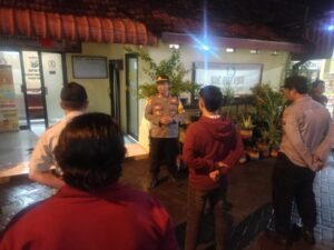 Polsek Tarik Gelar Apel Gabungan 3 Pilar untuk Cipta Kondisi Harkamtibmas