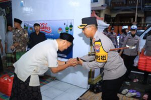 Polisi dan Kelompok Tani Banyuwangi Panen Jagung Wujudkan Ketahanan Pangan