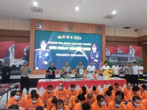 Polresta Sidoarjo Gelar Pressrilis Operasi Pekat Semeru 2025 Bersama Polsek Jajaran di Gedung Serbaguna Polresta Sidoarjo