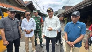 Bupati Sidoarjo Sidak Jalan Rusak di Kureksari: Target Perbaikan Sebelum Lebaran, Betonisasi 2025