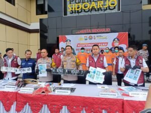 POLRESTA SIDOARJO UNGKAP KASUS PENYALAHGUNAAN BBM SUBSIDI JENIS BIO SOLAR