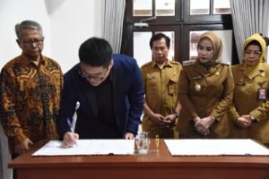 Pemkab Sidoarjo Teken MoU dengan CWI Kelola TPA Jabon Jadi Sumber Energi