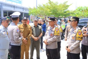 Kapolda Jatim Cek Posyan di Rest Area Tol Ngawi, Pastikan Mudik Aman Keluarga Nyaman