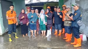 Sekda Sidoarjo Sidak Banjir di Desa Semampir, Temukan Empat TItik Bangunan Terpetak Petak 4 Meteran di Sungai Avour Pranti