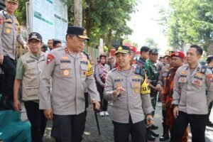 Kapolda Jatim Tinjau Kota Batu Pastikan Keamanan Jalur Wisata Saat Puncak Libur Lebaran