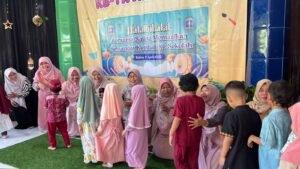 Tanamkan Jiwa Saling Memaafkan pada Halalbihalal Idul Fitri 1446 H di KB-TK Al Muslim
