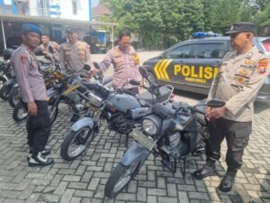 Kapolsek Sidoarjo Kota dan Kanit Samapta Tinjau Kesiapan Ranmor Dinas Personel