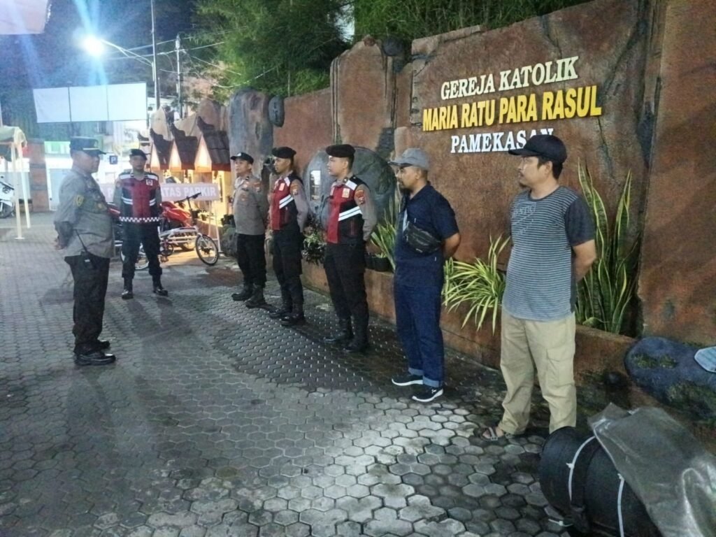 Polres Pamekasan Siagakan Personel di Gereja Pastikan Ibadah Paskah Aman