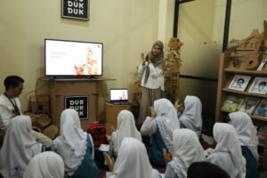 Create to Care : Crafting for a Greener Earth