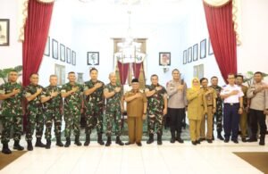 Dansubkogartap 0808/Blitar Dampingi Kunjungan Kerja Kaskogartap III Surabaya Di Wilayah Blitar